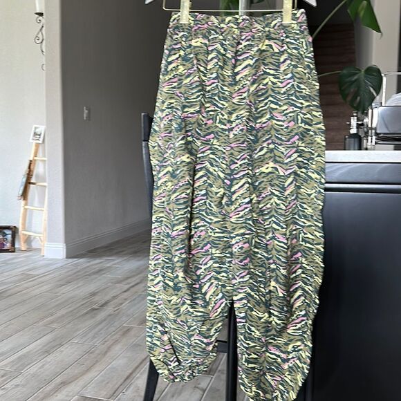 NWOT Free People Movement Cheetah Zephyr Balloon Pants High Waisted Baggy Street - Picture 9 of 11